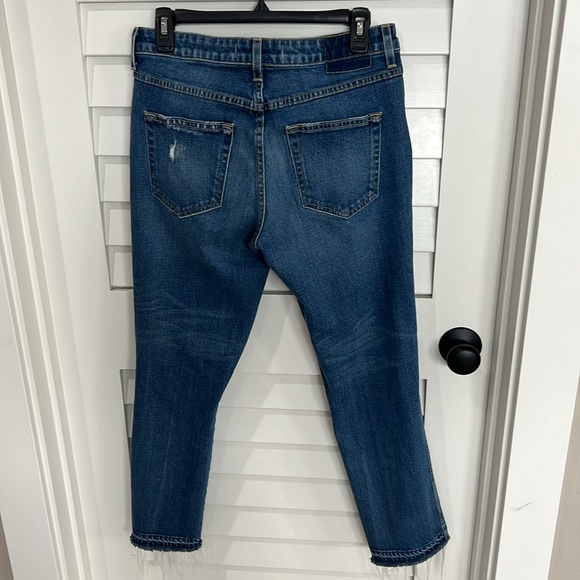 Amo Babe jeans from Anthropologie in Divebar Destroy wash - Picture 4 of 5